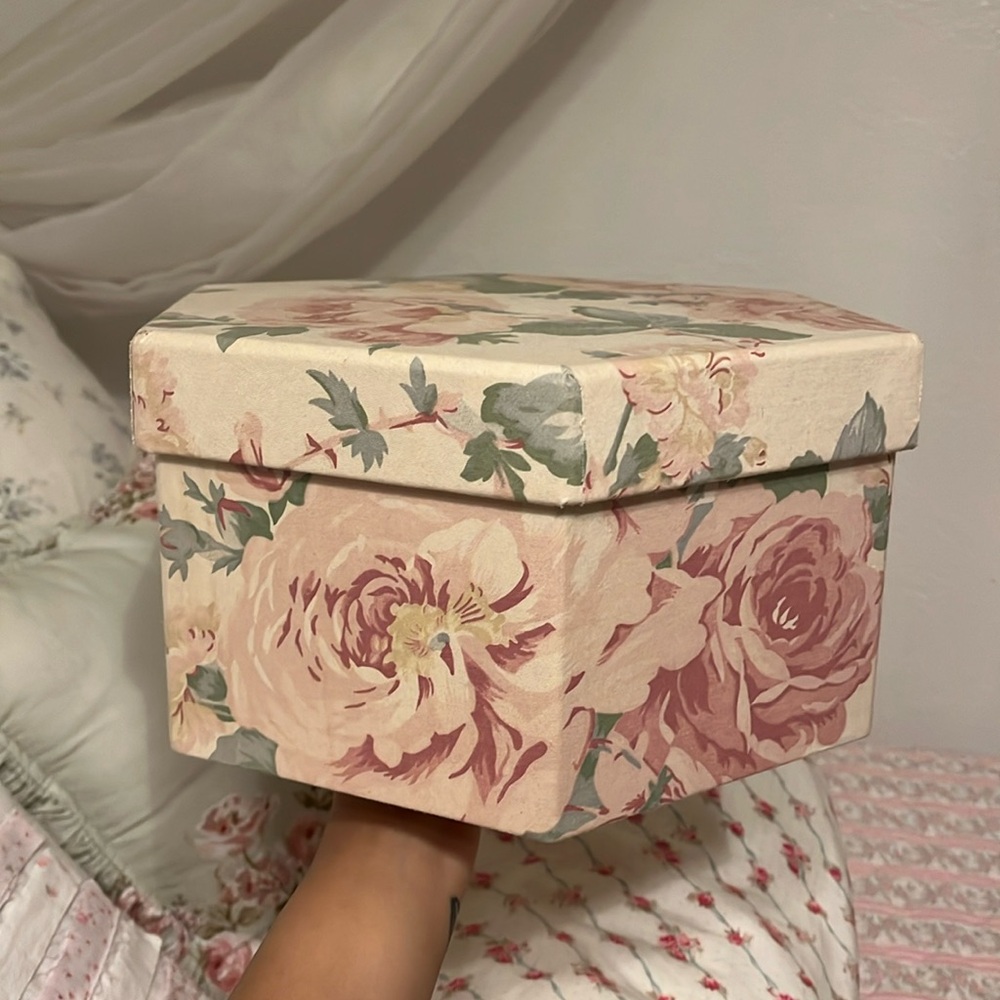 Victorian shabby chic fabric box